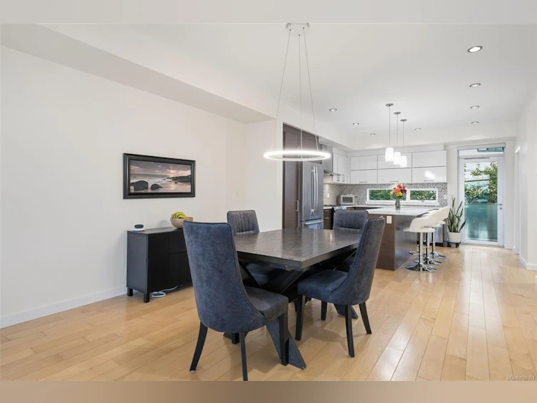 4-2830 Irma Street, Victoria, BC, V9A 1S2 - 17