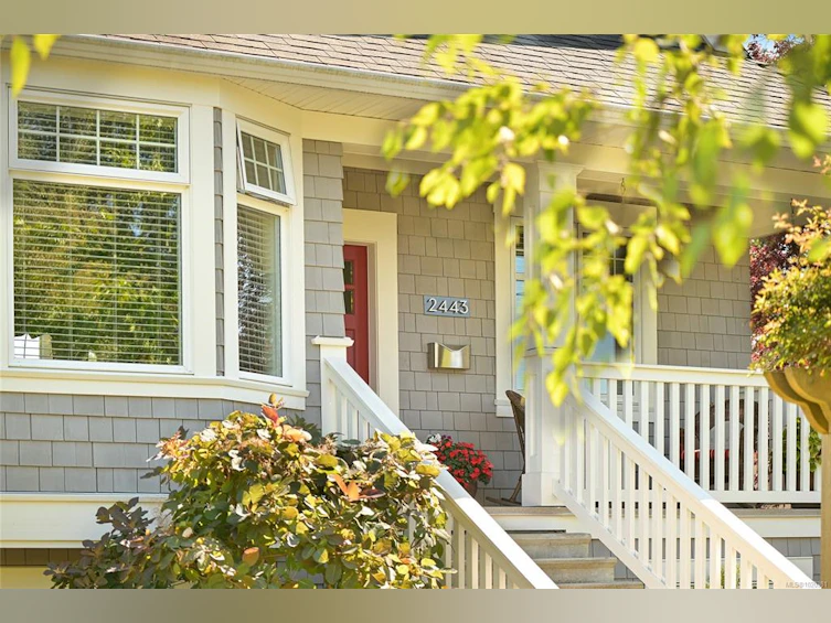 2443 Florence Street, Oak Bay, BC, V8R 5E7 - 41