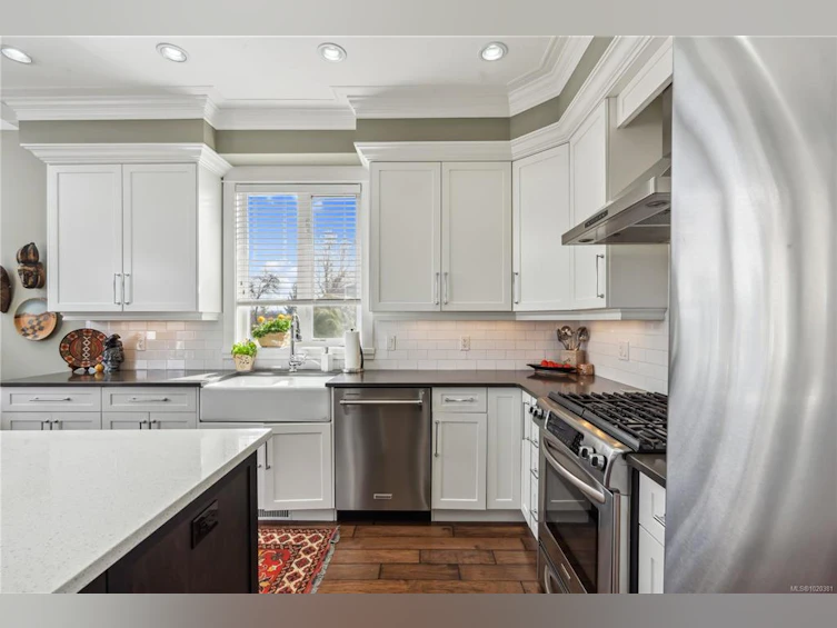 2443 Florence Street, Oak Bay, BC, V8R 5E7 - 19
