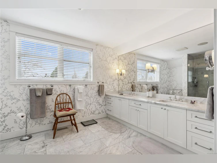 2443 Florence Street, Oak Bay, BC, V8R 5E7 - 29
