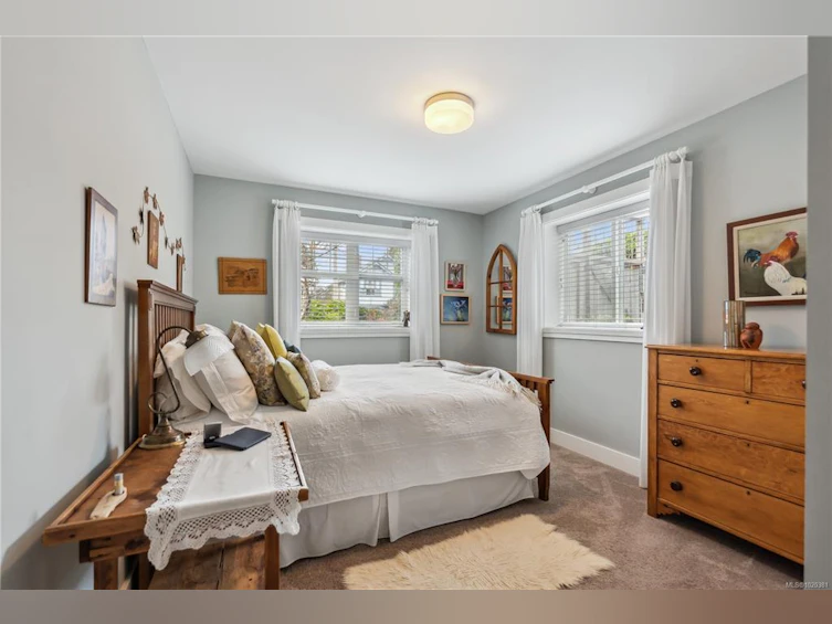 2443 Florence Street, Oak Bay, BC, V8R 5E7 - 31