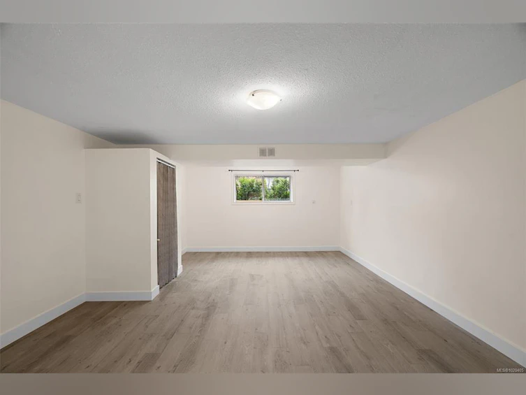 1060 Nelson Street, Nanaimo, BC, V9S 2K2 - 35