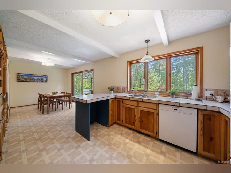 3281 Mcguire Way, Nanaimo, BC, V9G 1C4 - 13