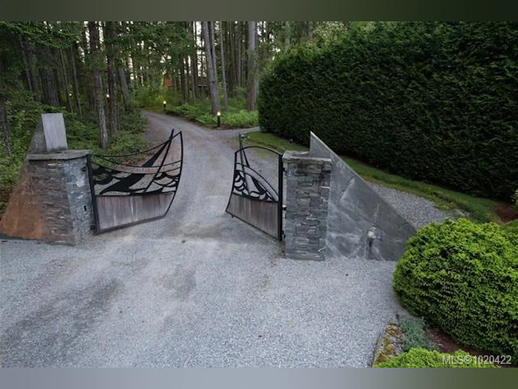 3281 Mcguire Way, Nanaimo, BC, V9G 1C4 - 2