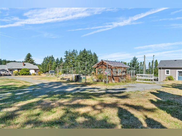 2687 Jingle Pot Road, Nanaimo, BC, V9R 6W5 - 74