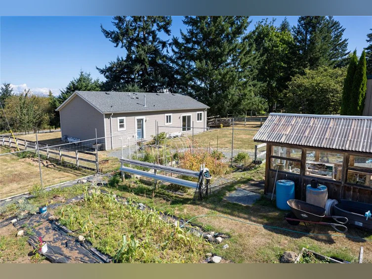 2687 Jingle Pot Road, Nanaimo, BC, V9R 6W5 - 32