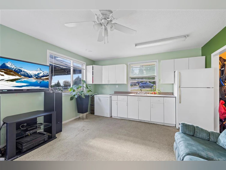 2687 Jingle Pot Road, Nanaimo, BC, V9R 6W5 - 27
