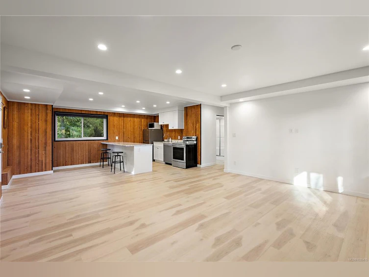 235 Hartland Avenue, Saanich, BC, V9E 1L7 - 33