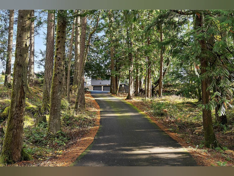 235 Hartland Avenue, Saanich, BC, V9E 1L7 - 45
