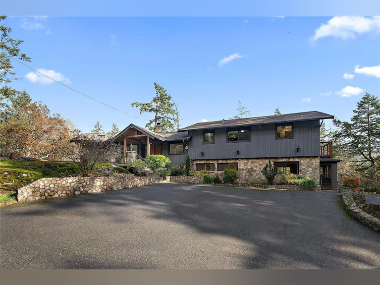 235 Hartland Avenue, Saanich, BC, V9E 1L7 - 28