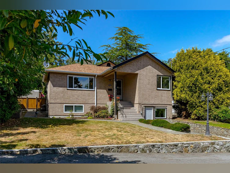 932 Tattersall Drive, Saanich, BC, V8X 2W9 - 39