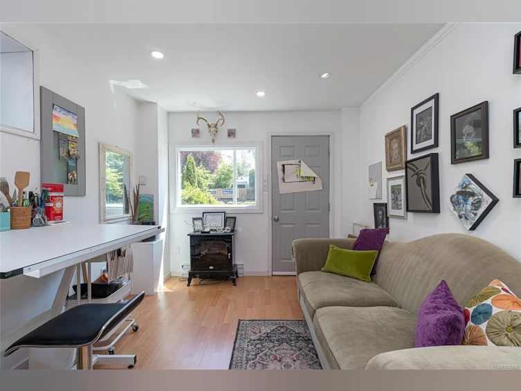 932 Tattersall Drive, Saanich, BC, V8X 2W9 - 31