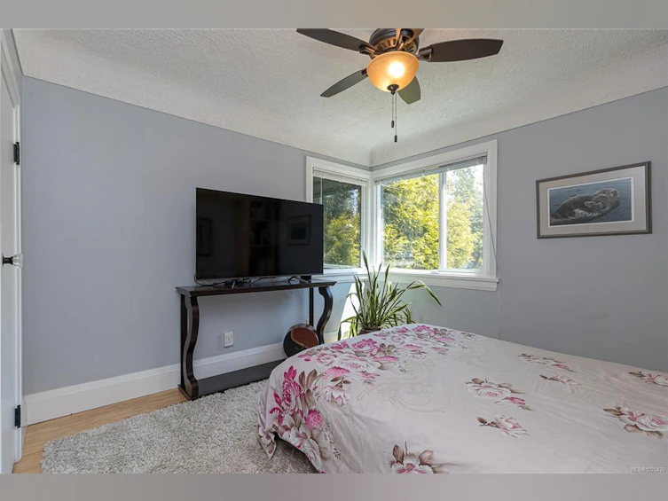 932 Tattersall Drive, Saanich, BC, V8X 2W9 - 16