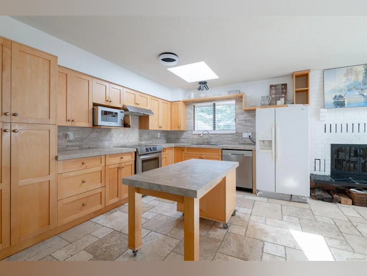 1025 Maple Lane Drive, Parksville, BC, V9P 1T3 - 44
