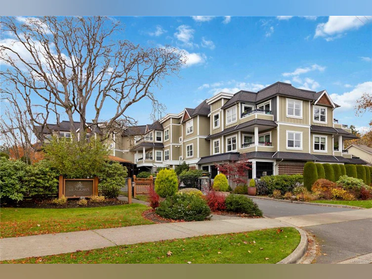 201-10520 Mcdonald Park Road, North Saanich, BC, V8L 0A3 - 3