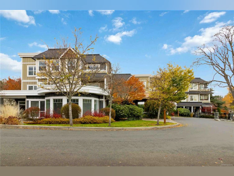 201-10520 Mcdonald Park Road, North Saanich, BC, V8L 0A3 - 2