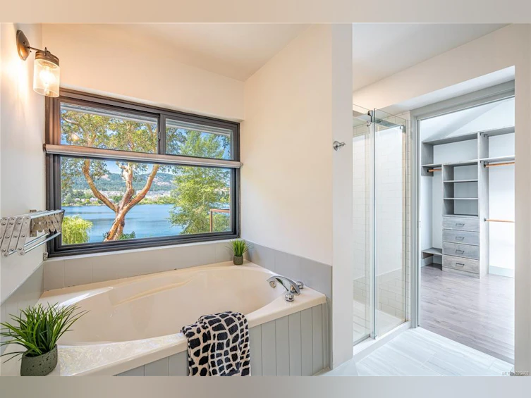 2880 Leigh Road, Langford, BC, V9B 4G3 - 25