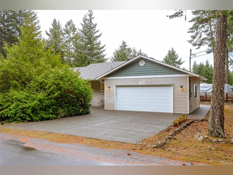 185 Huson Road, Qualicum Beach, BC, V9K 2A2 - 14
