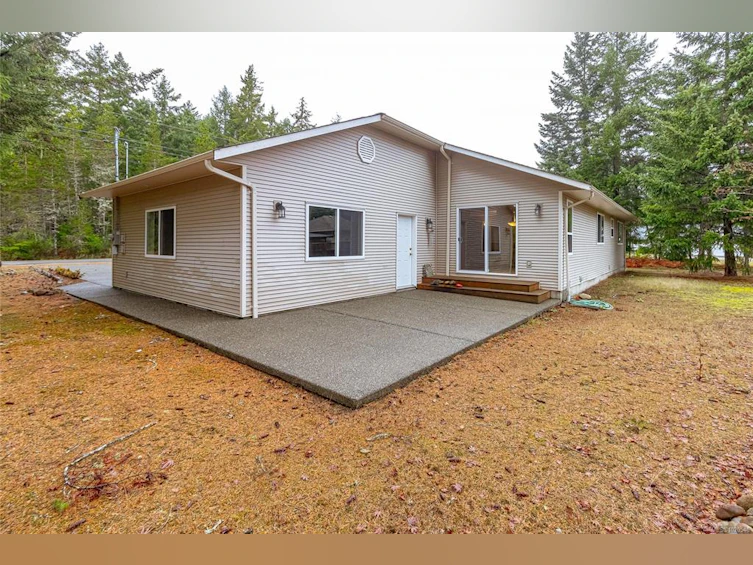 185 Huson Road, Qualicum Beach, BC, V9K 2A2 - 46
