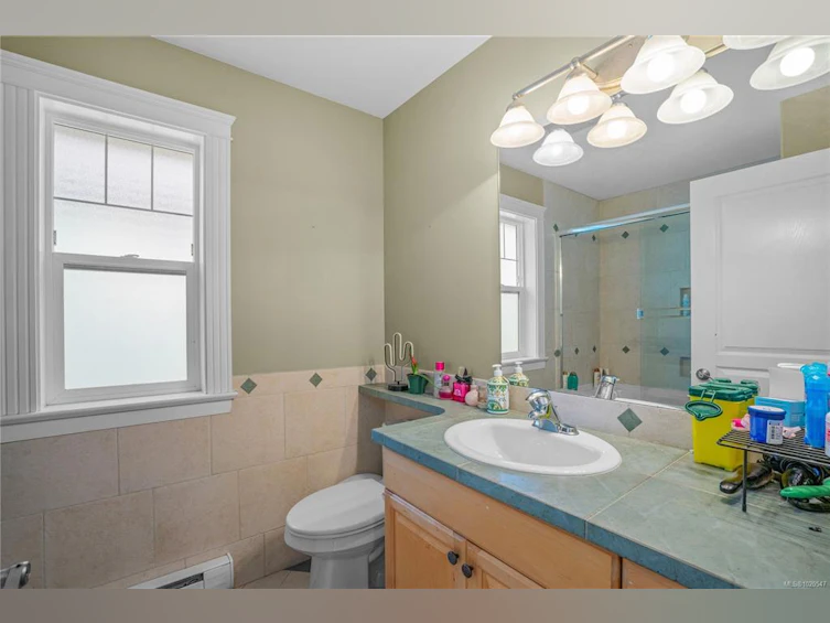 4012 Rainbow Street, Saanich, BC, V8X 2A8 - 31