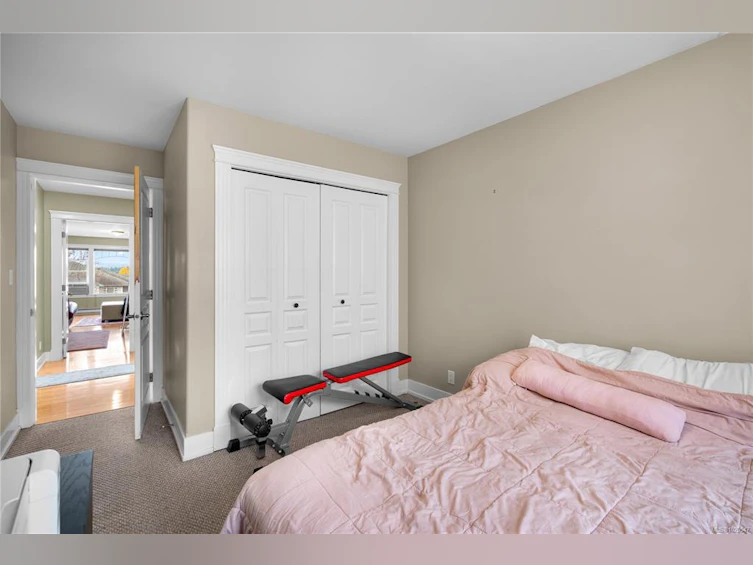 4012 Rainbow Street, Saanich, BC, V8X 2A8 - 26