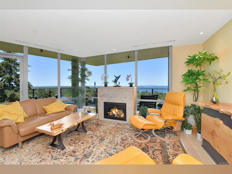 403-5388 Hill Rise Terrace, Saanich, BC, V8Y 3K3 - 4