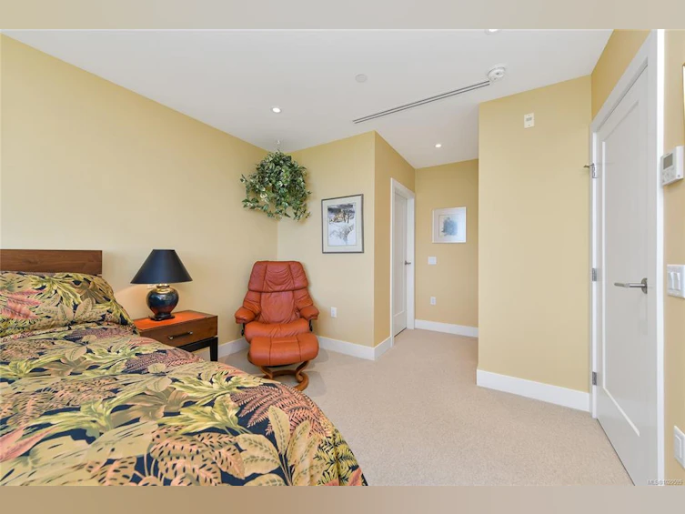 403-5388 Hill Rise Terrace, Saanich, BC, V8Y 3K3 - 18
