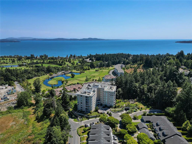 403-5388 Hill Rise Terrace, Saanich, BC, V8Y 3K3 - 46