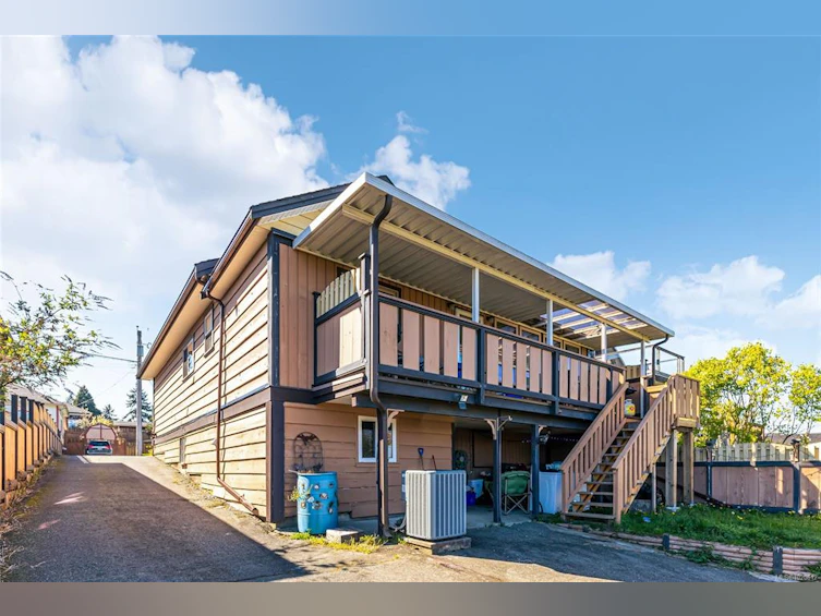 18 S Gillespie Street, Nanaimo, BC, V9R 4Y3 - 2