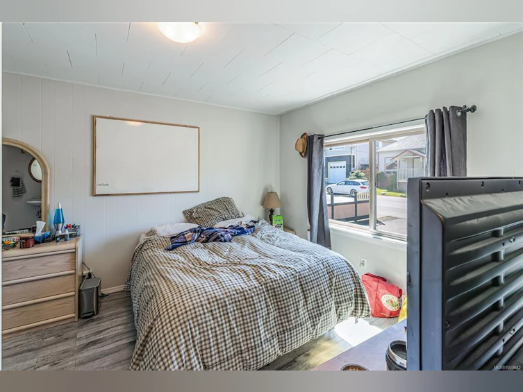 18 S Gillespie Street, Nanaimo, BC, V9R 4Y3 - 14