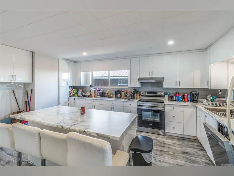 18 S Gillespie Street, Nanaimo, BC, V9R 4Y3 - 6