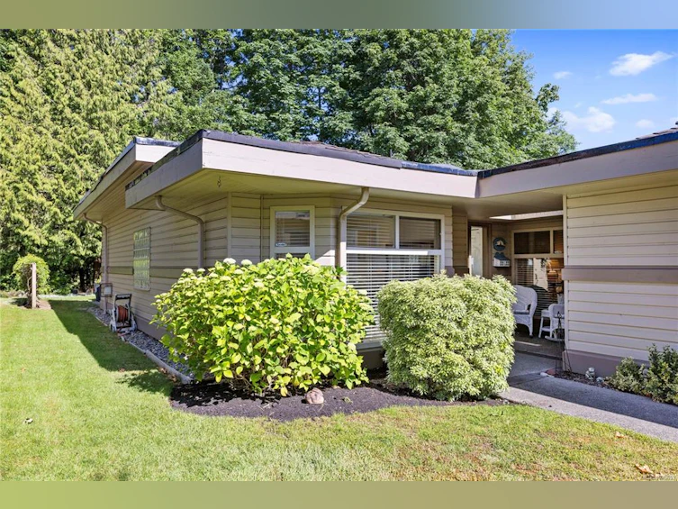 912 Lakes Boulevard, French Creek, BC, V9P 2P8 - 10