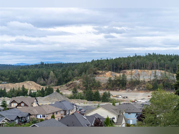 2210 Archer Gate, Langford, BC, V9B 3S1 - 3