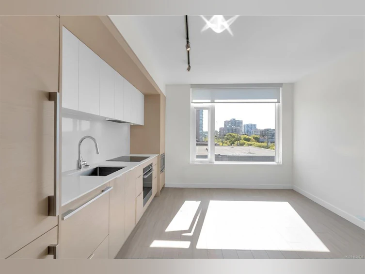 507-848 Yates Street, Victoria, BC, V8W 0G2 - 2