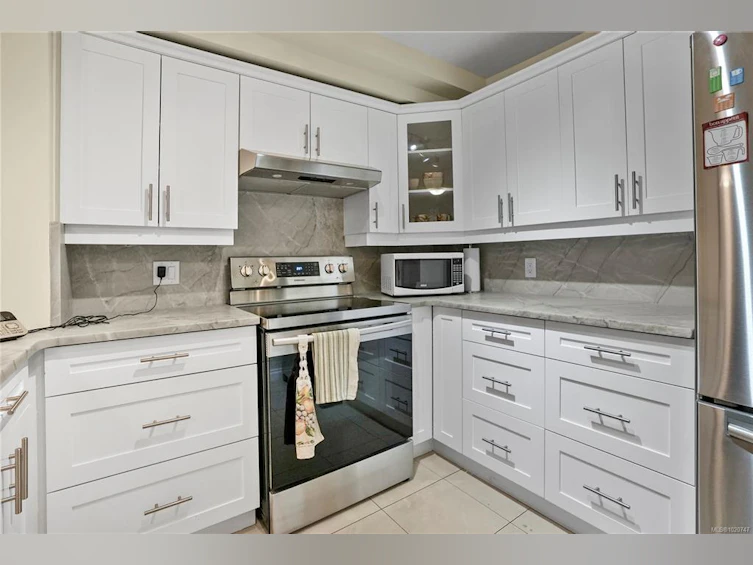 111-4536 Viewmont Avenue, Saanich, BC, V8Z 5L2 - 5