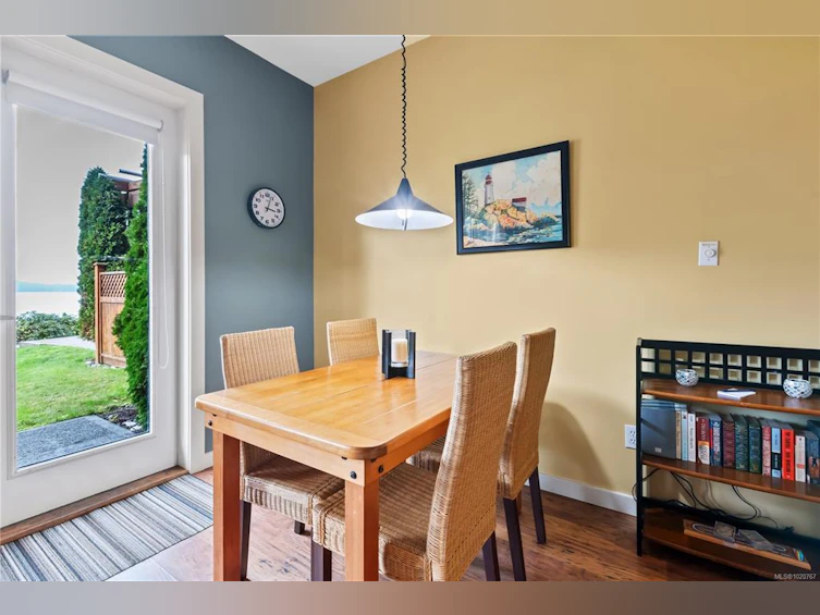 103-230 Main Street, Tofino, BC, V0R 2Z0 - 10