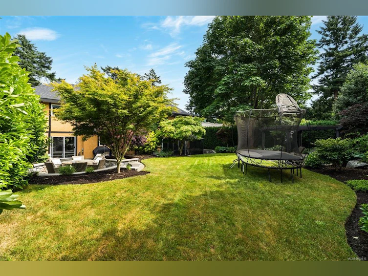 2013 Ferndale Road, Saanich, BC, V8N 2Y4 - 18