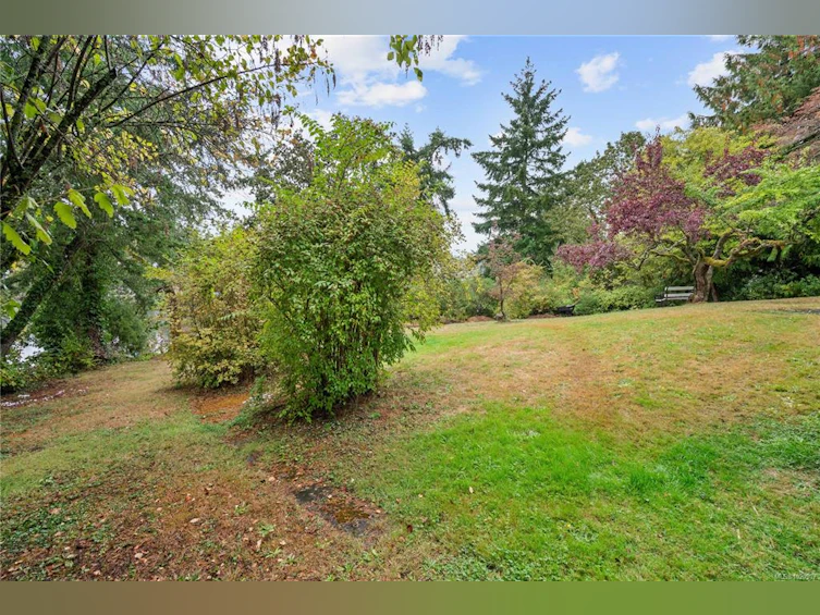 2868 Glenwood Avenue, Saanich, BC, V9A 2A2 - 54