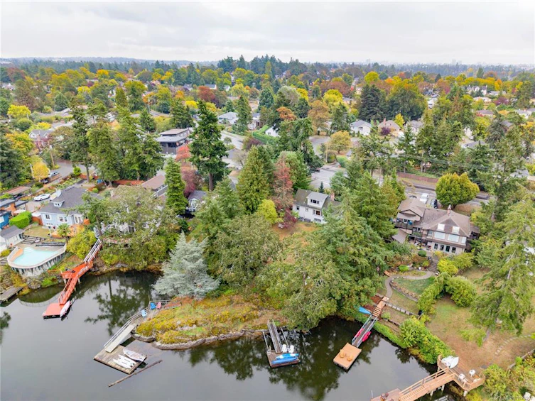 2868 Glenwood Avenue, Saanich, BC, V9A 2A2 - 72