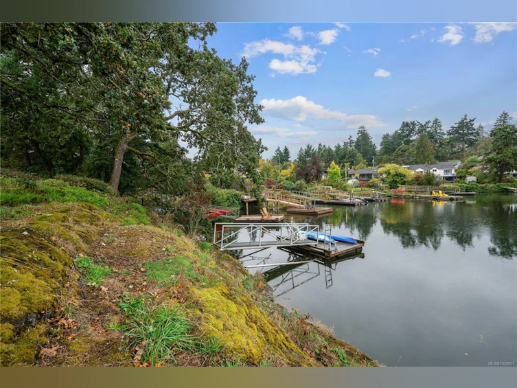 2868 Glenwood Avenue, Saanich, BC, V9A 2A2 - 6