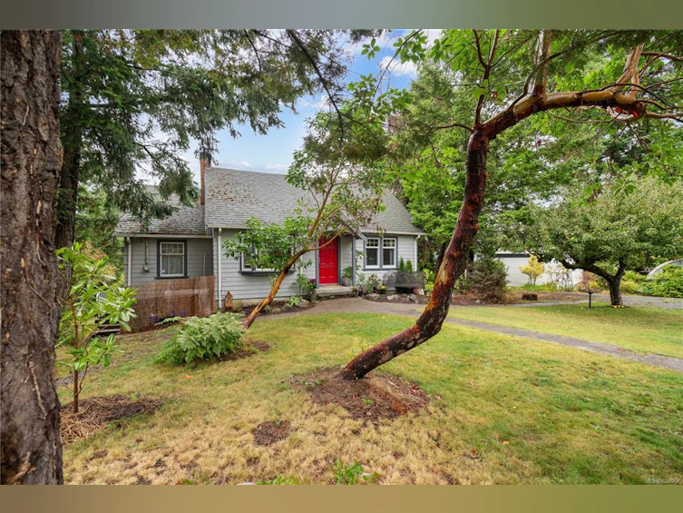 2868 Glenwood Avenue, Saanich, BC, V9A 2A2 - 69