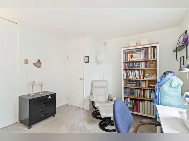 206-327 Maitland Street, Victoria, BC, V9A 7G7 - 20