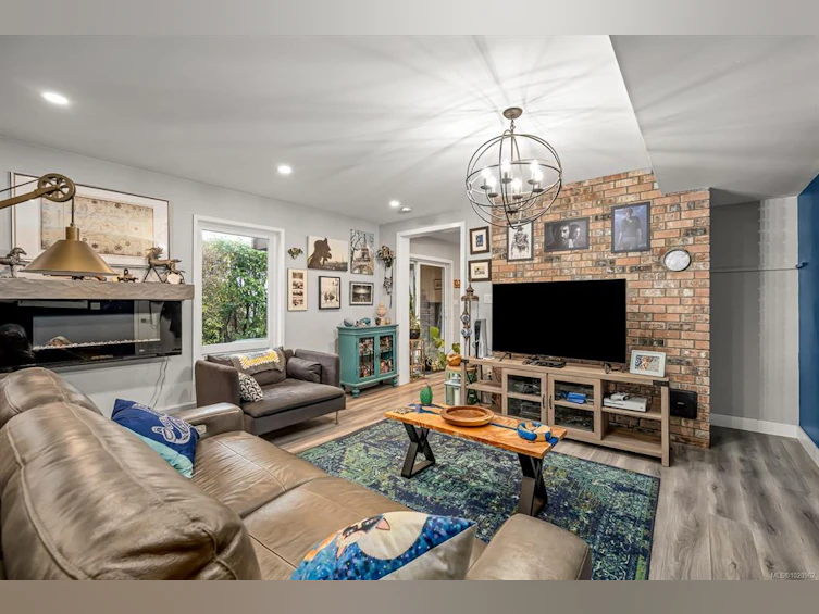153 S Alder Street, Campbell River, BC, V9W 5J1 - 37