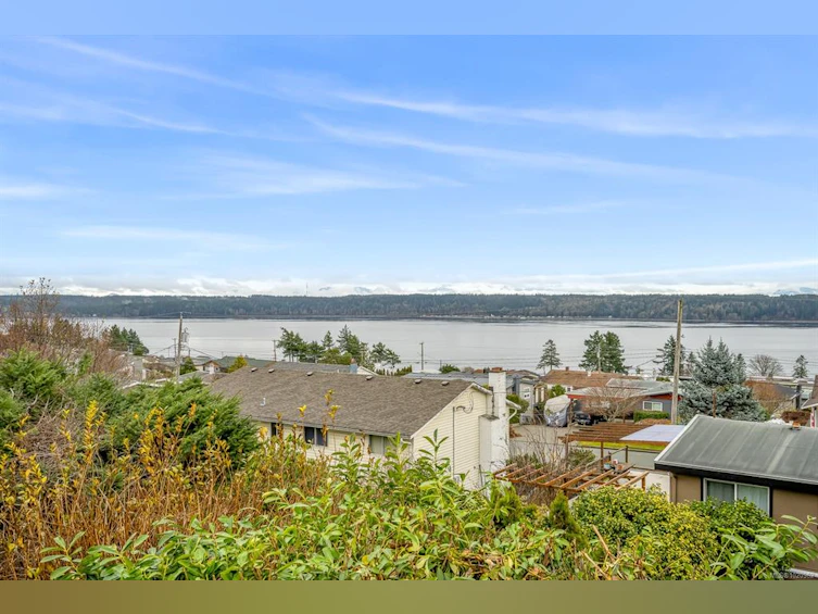 153 S Alder Street, Campbell River, BC, V9W 5J1 - 12
