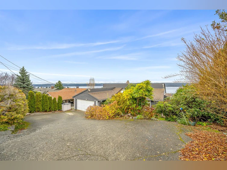 153 S Alder Street, Campbell River, BC, V9W 5J1 - 14