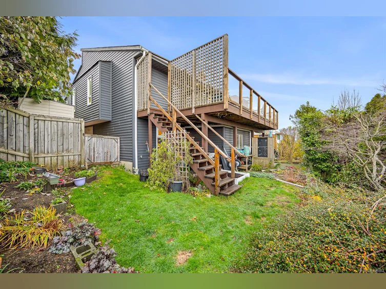 153 S Alder Street, Campbell River, BC, V9W 5J1 - 9