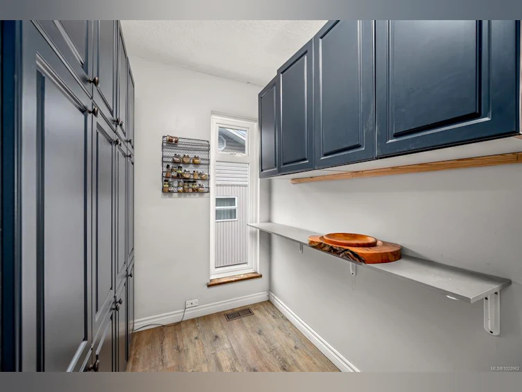 153 S Alder Street, Campbell River, BC, V9W 5J1 - 28