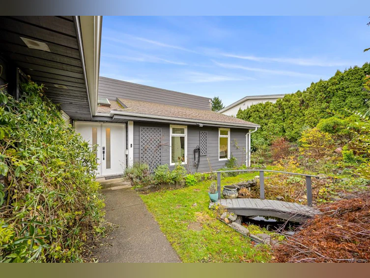 153 S Alder Street, Campbell River, BC, V9W 5J1 - 15