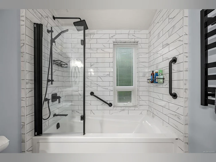 153 S Alder Street, Campbell River, BC, V9W 5J1 - 17