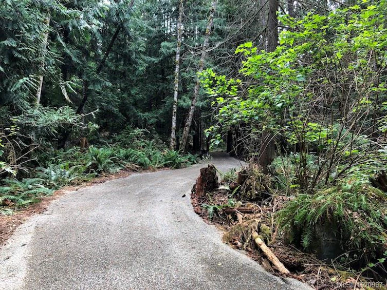 952 Flagstick Road, Qualicum Beach, BC, V9K 0B9 - 11